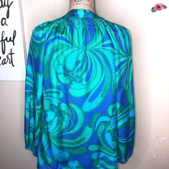 Lilly Pulitzer Elsa Silk Blouse with Smocked Neckline, Blue & Turquoise Size S - Picture 7 of 8